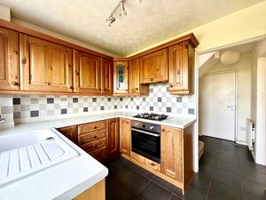 Kitchen- click for photo gallery